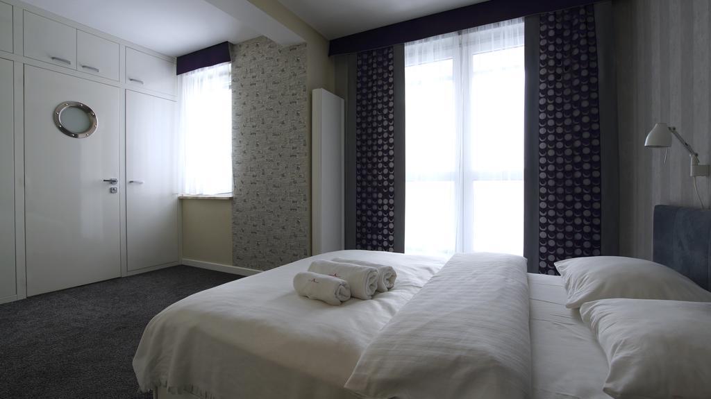 Senator Warsaw Apartments Eksteriør billede