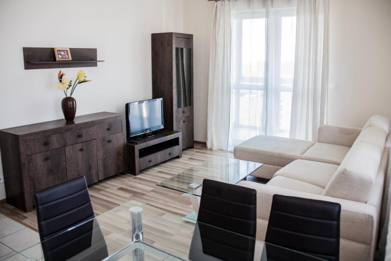 Senator Warsaw Apartments Eksteriør billede